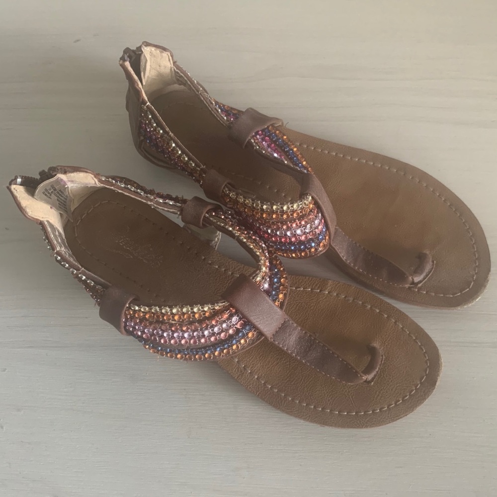 🎉🎉HP🎉🎉 Women’s Candie’s Embellished Sandals